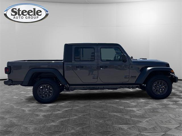 new 2025 Jeep Gladiator car, priced at $40,910