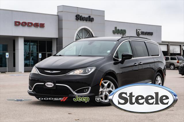 used 2017 Chrysler Pacifica car, priced at $13,995