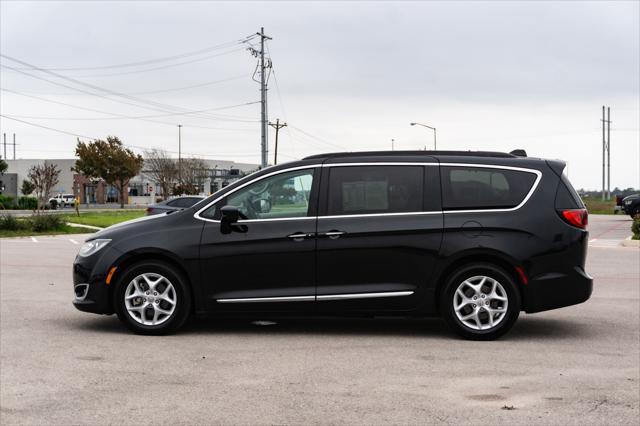 used 2017 Chrysler Pacifica car, priced at $13,995