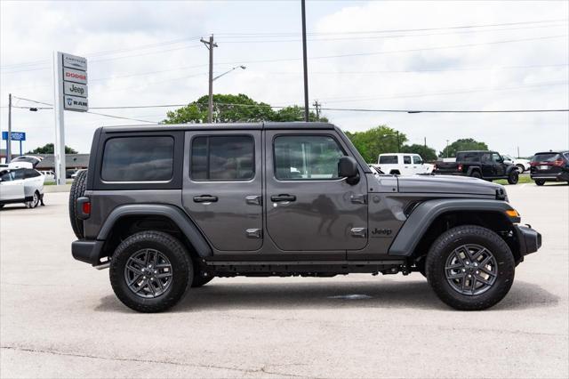 new 2025 Jeep Wrangler car, priced at $47,675
