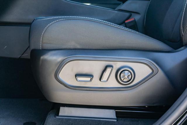 new 2025 Jeep Grand Cherokee car, priced at $41,970