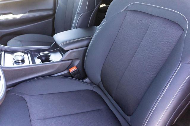 new 2025 Jeep Grand Cherokee car, priced at $41,970