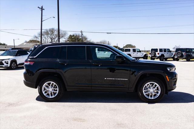 new 2025 Jeep Grand Cherokee car, priced at $41,970