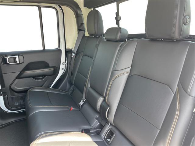new 2025 Jeep Gladiator car, priced at $42,936