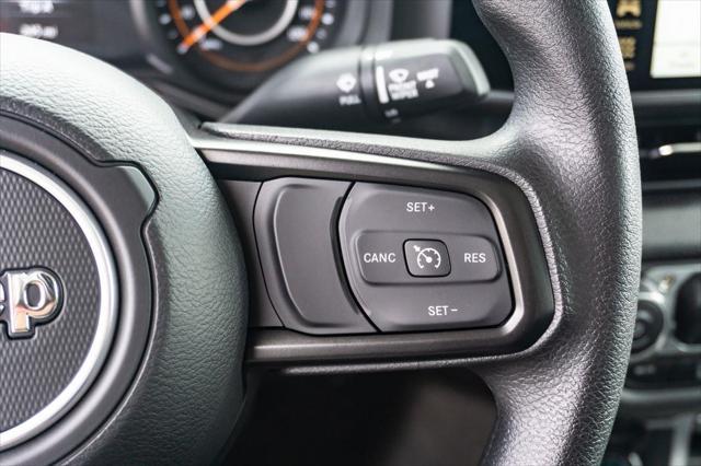 new 2025 Jeep Gladiator car, priced at $44,785