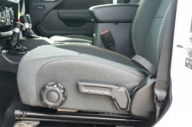 new 2025 Jeep Gladiator car, priced at $40,848