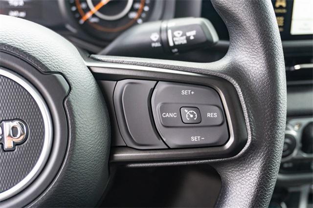 new 2025 Jeep Gladiator car, priced at $40,848