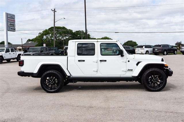 new 2025 Jeep Gladiator car, priced at $40,848