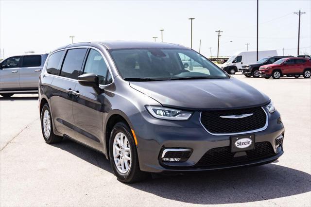 used 2023 Chrysler Pacifica car, priced at $23,995