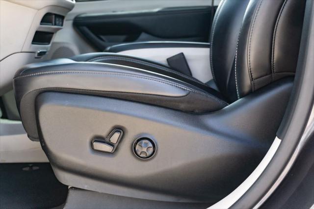 used 2023 Chrysler Pacifica car, priced at $23,995