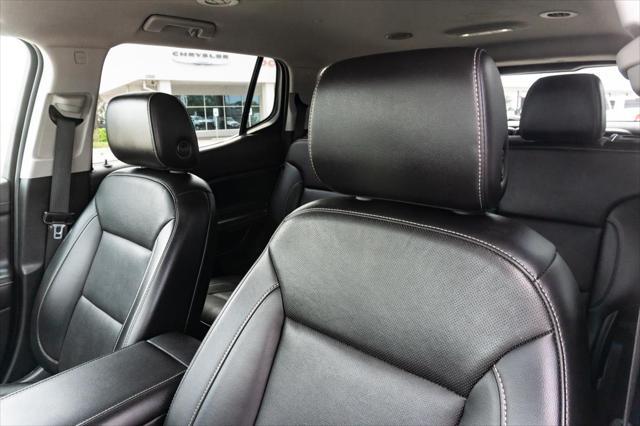 used 2023 GMC Acadia car, priced at $28,495