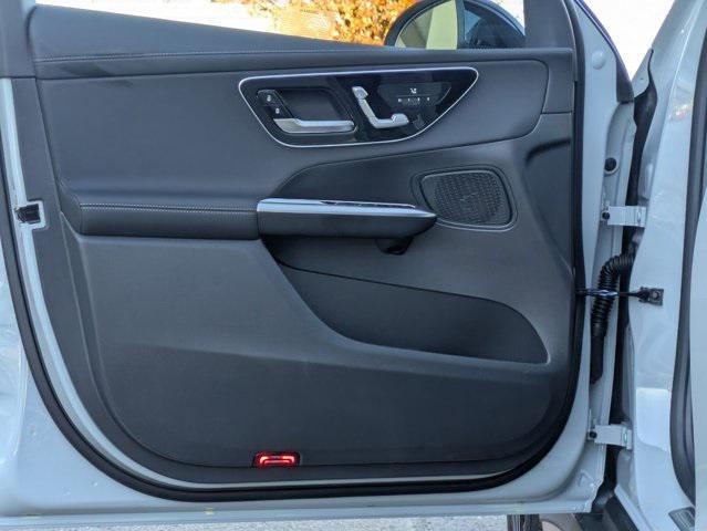 new 2026 Mercedes-Benz GLC 300 car, priced at $60,260