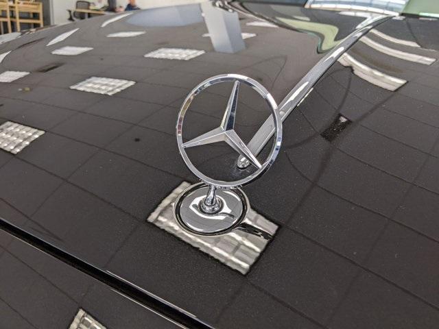 new 2023 Mercedes-Benz Maybach S 680 car