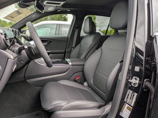 new 2025 Mercedes-Benz GLC 300 car, priced at $54,185
