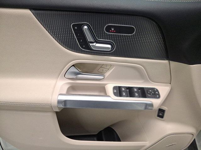 used 2021 Mercedes-Benz GLB 250 car, priced at $28,400