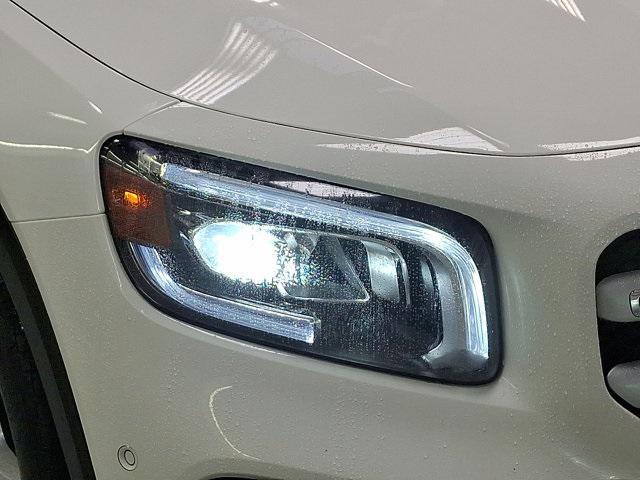 used 2021 Mercedes-Benz GLB 250 car, priced at $28,400