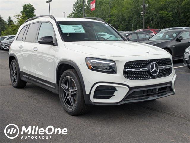 new 2025 Mercedes-Benz GLB 250 car, priced at $54,125