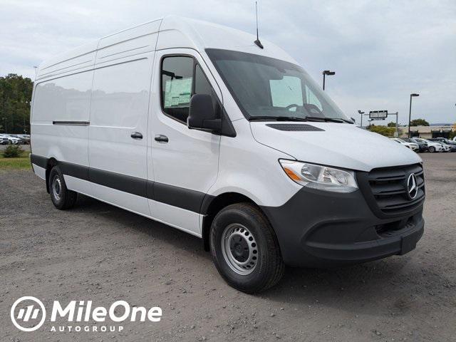 new 2025 Mercedes-Benz Sprinter 2500 car, priced at $59,972