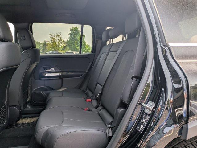 new 2025 Mercedes-Benz GLB 250 car, priced at $51,590