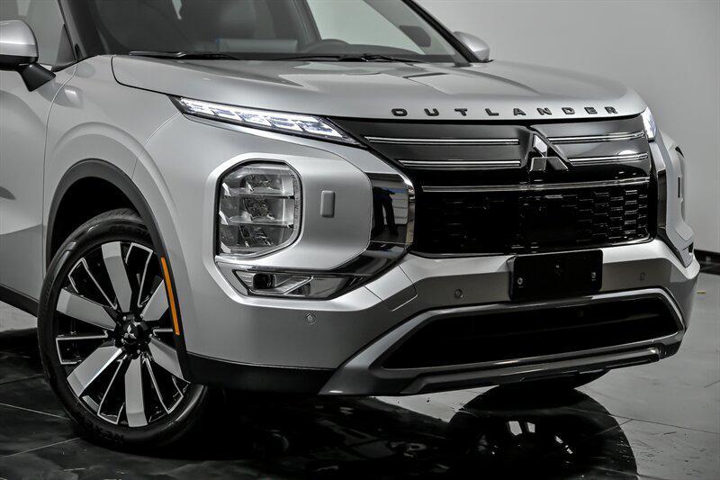 new 2025 Mitsubishi Outlander car, priced at $36,954