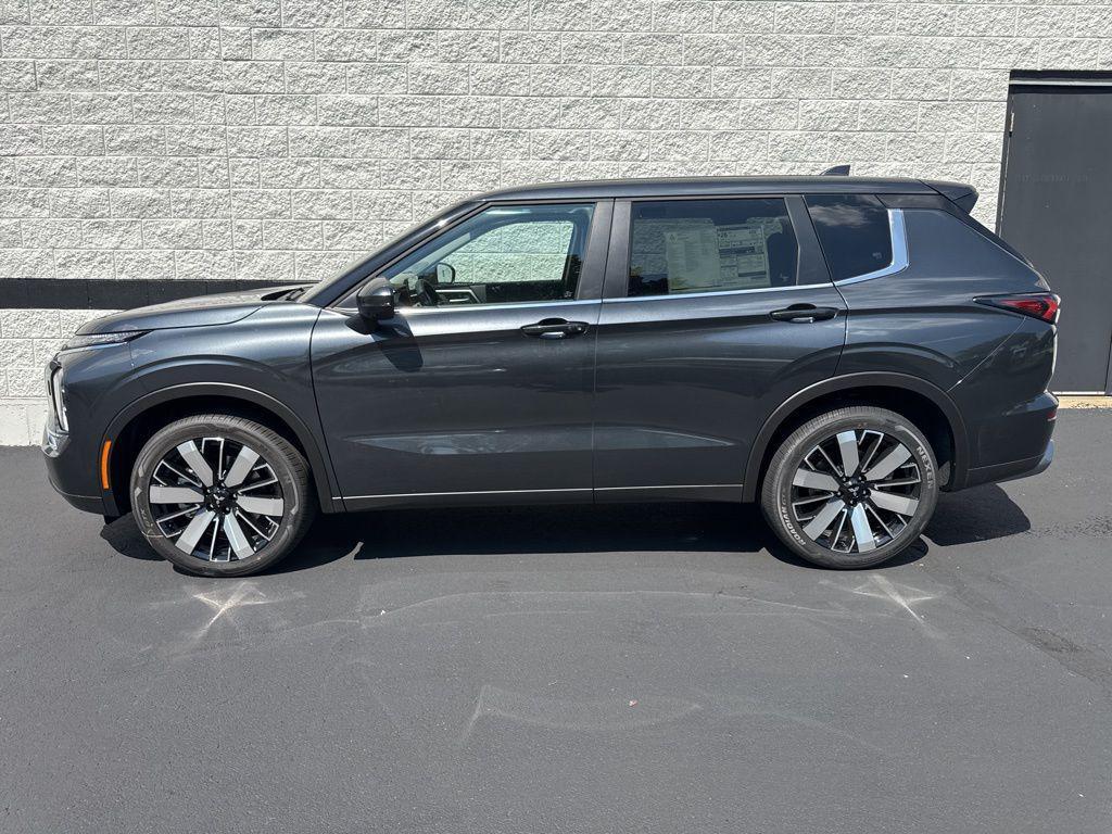 new 2025 Mitsubishi Outlander car, priced at $35,950