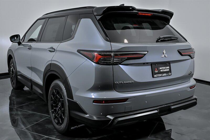 new 2025 Mitsubishi Outlander car, priced at $41,280