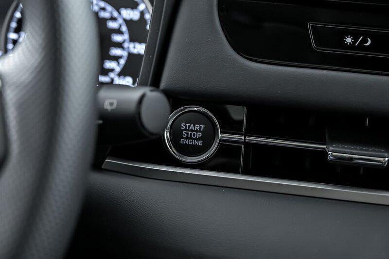 new 2025 Mitsubishi Outlander car, priced at $39,024