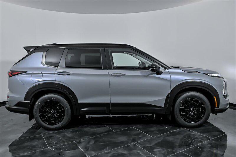 new 2025 Mitsubishi Outlander car, priced at $39,024