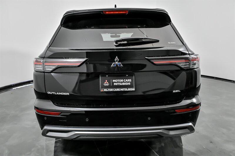 new 2025 Mitsubishi Outlander car, priced at $39,345