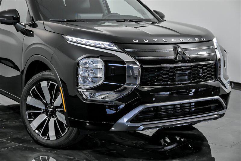 new 2025 Mitsubishi Outlander car, priced at $39,345