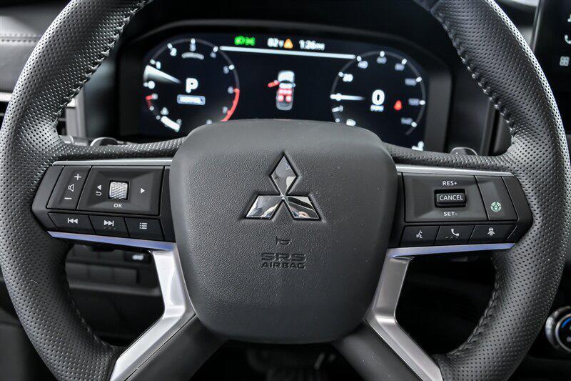 new 2025 Mitsubishi Outlander car, priced at $39,345