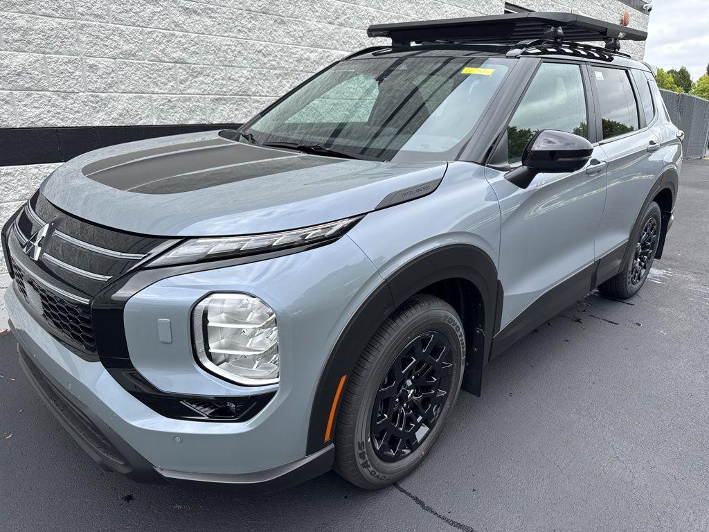 new 2025 Mitsubishi Outlander car, priced at $42,115