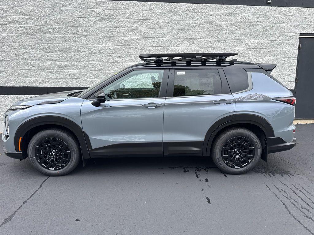 new 2025 Mitsubishi Outlander car, priced at $42,115