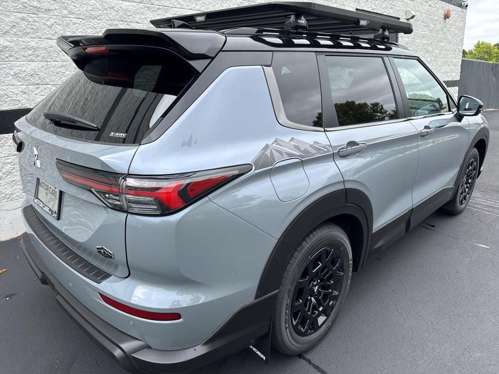 new 2025 Mitsubishi Outlander car, priced at $42,115