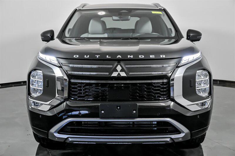 new 2025 Mitsubishi Outlander car, priced at $40,821