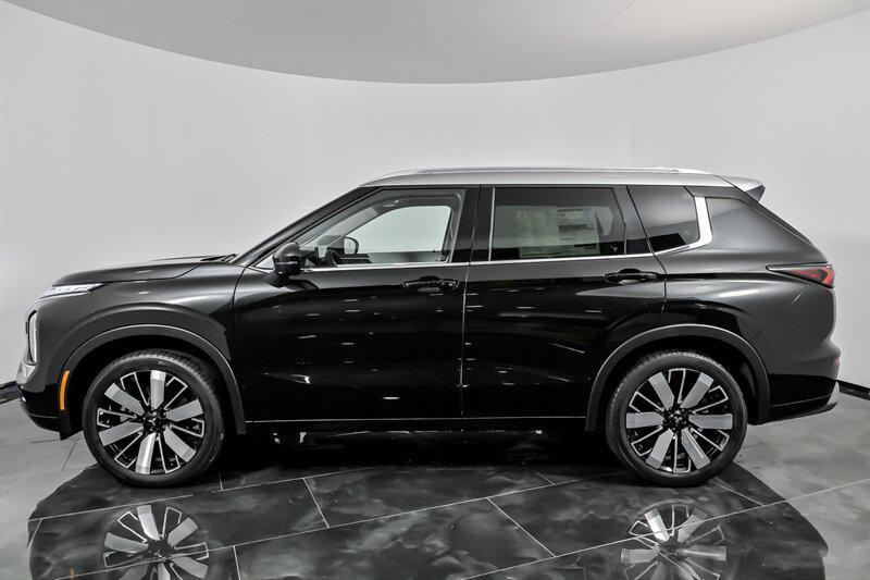 new 2025 Mitsubishi Outlander car, priced at $40,821