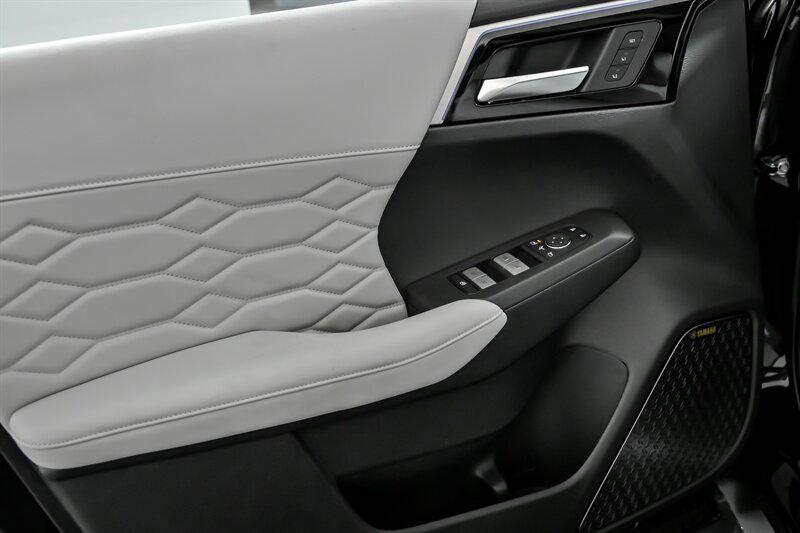 new 2025 Mitsubishi Outlander car, priced at $40,821