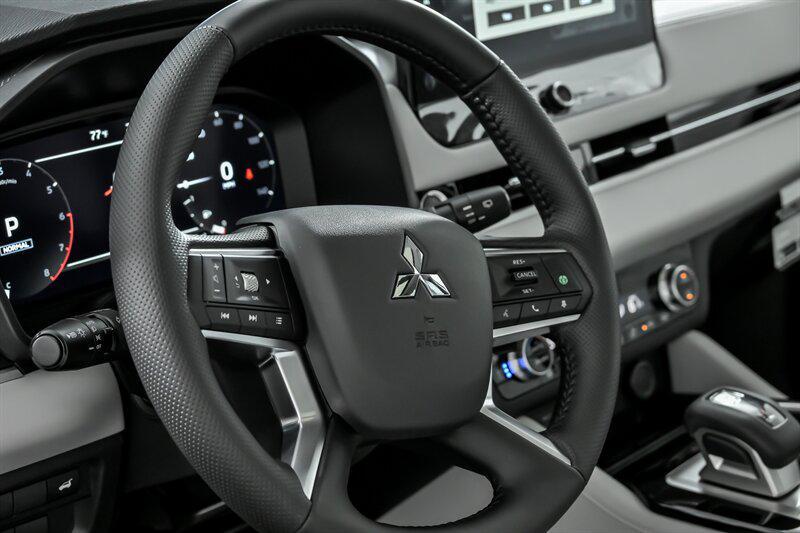 new 2025 Mitsubishi Outlander car, priced at $40,821