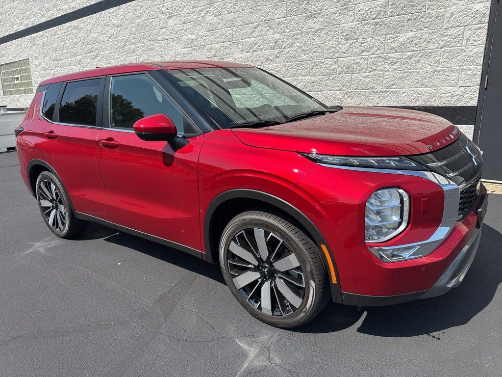 new 2025 Mitsubishi Outlander car, priced at $39,845