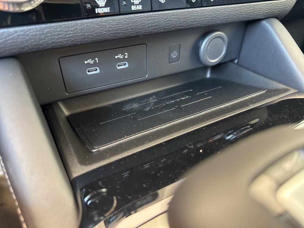 new 2025 Mitsubishi Outlander car, priced at $39,845