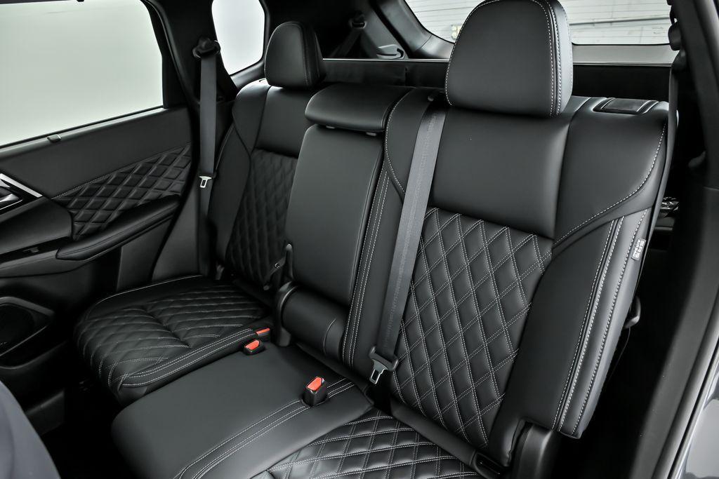 new 2025 Mitsubishi Outlander PHEV car, priced at $46,040