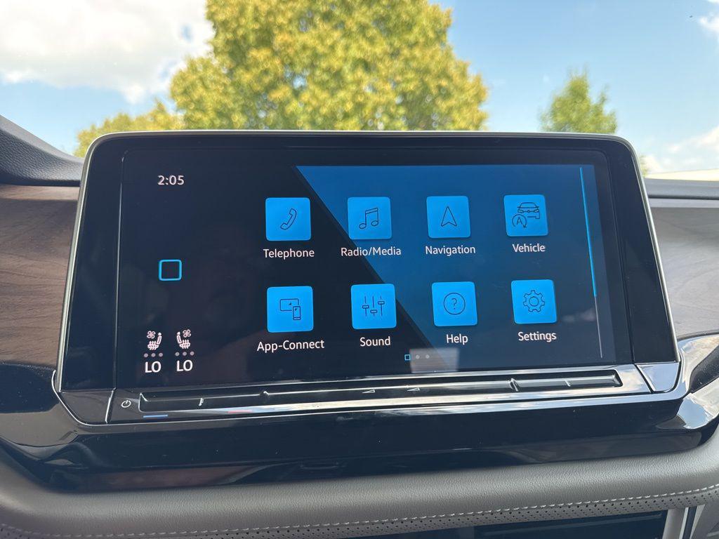 used 2024 Volkswagen Atlas car, priced at $30,995