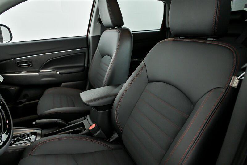 new 2025 Mitsubishi Outlander Sport car, priced at $28,066