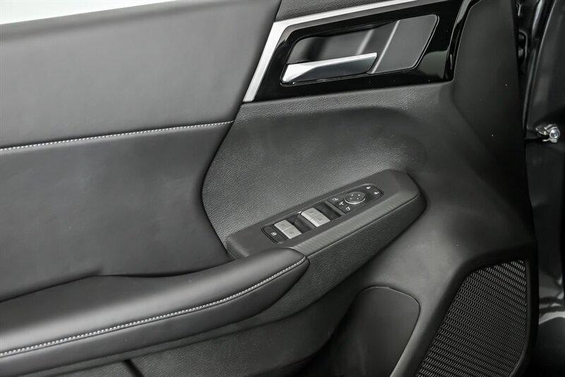 new 2025 Mitsubishi Outlander PHEV car, priced at $43,929