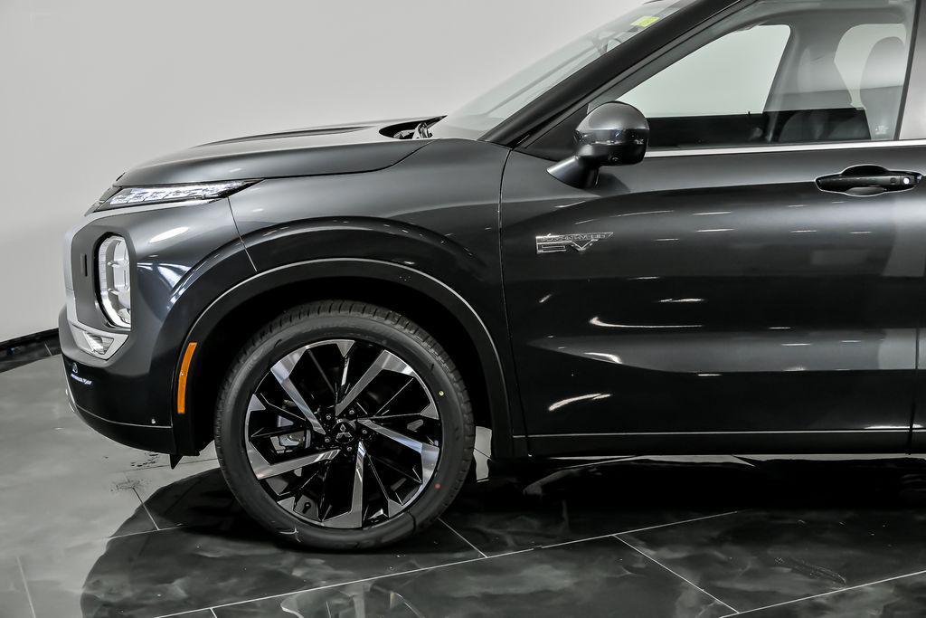 new 2025 Mitsubishi Outlander PHEV car, priced at $44,785
