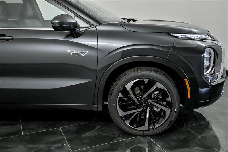 new 2025 Mitsubishi Outlander PHEV car, priced at $43,929
