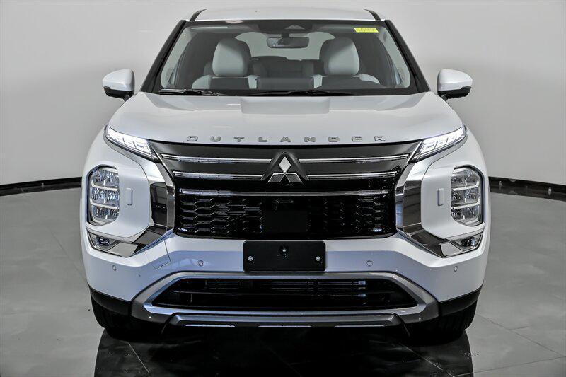 new 2025 Mitsubishi Outlander car, priced at $37,575