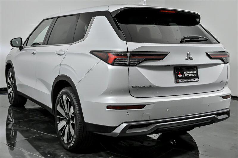 new 2025 Mitsubishi Outlander car, priced at $37,575