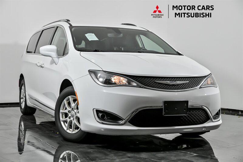 used 2020 Chrysler Pacifica car, priced at $14,995