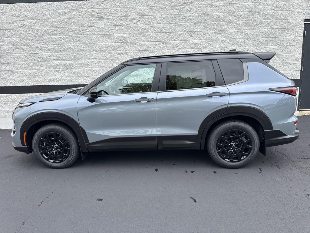 new 2025 Mitsubishi Outlander car, priced at $40,285